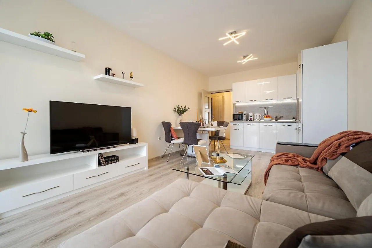 Appartamento Summertime In Varna South Bay Beach Residence