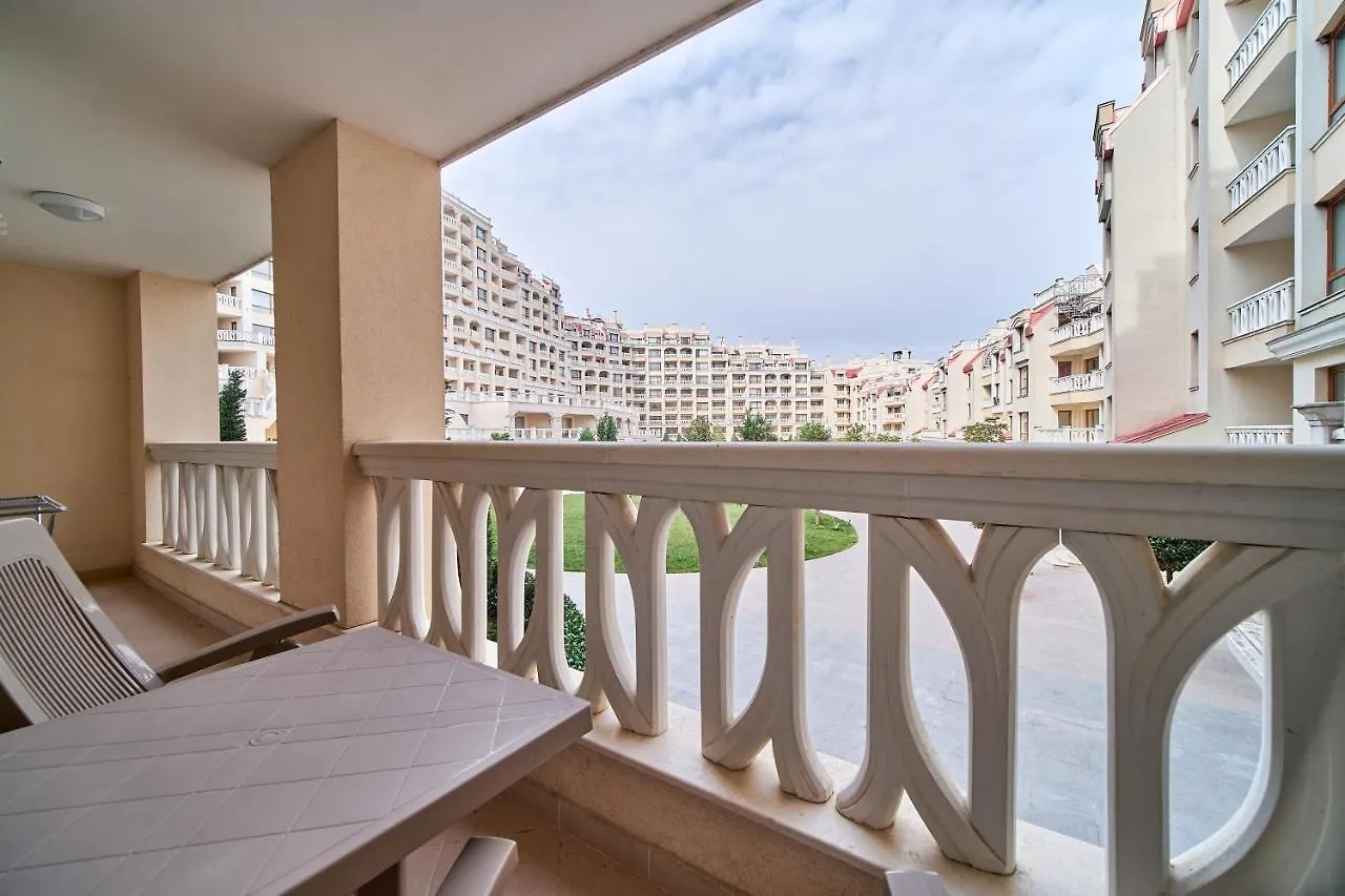 Summertime In Varna South Bay Beach Residence Appartement